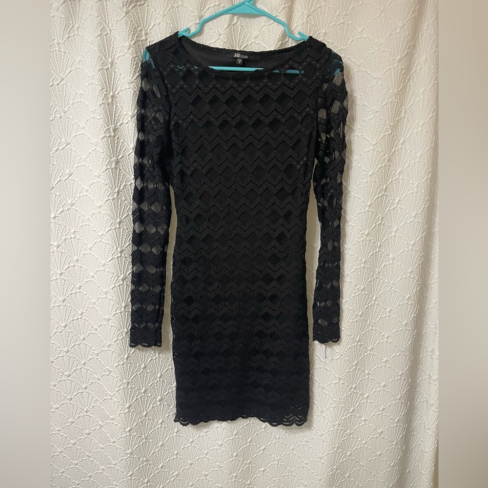 Long sleeve lace dress cut out in back